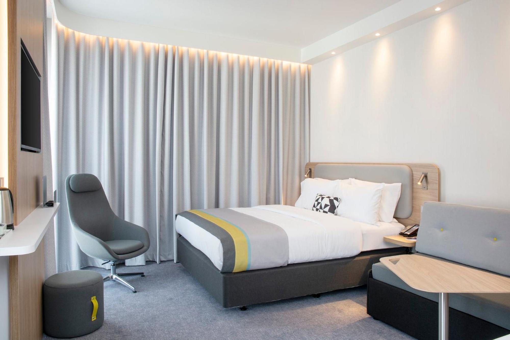 Holiday Inn Express Stuttgart-Waiblingen By Ihg Exterior photo