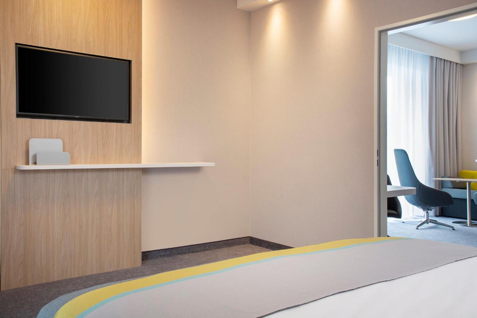 Holiday Inn Express Stuttgart-Waiblingen By Ihg Exterior photo