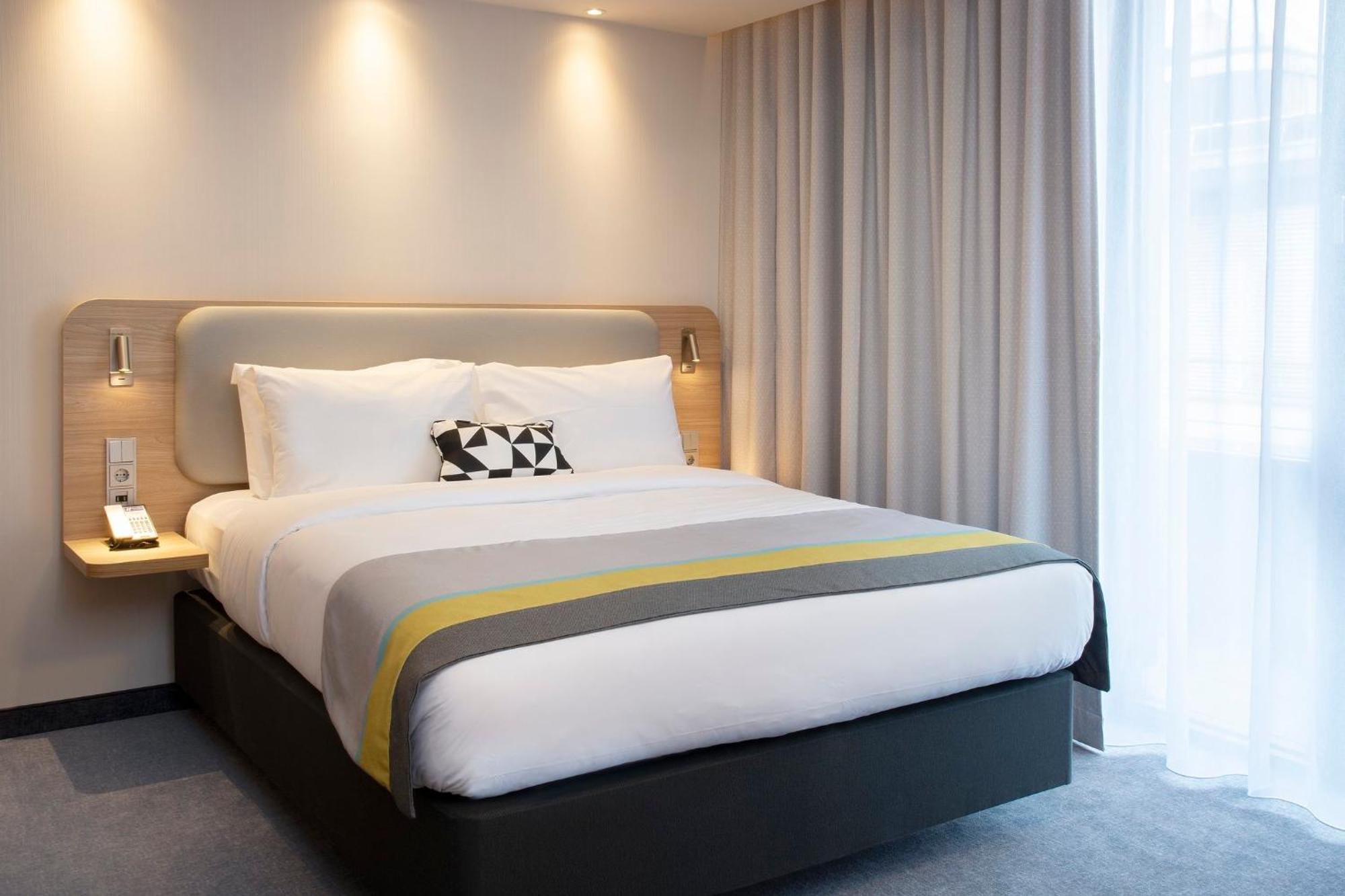 Holiday Inn Express Stuttgart-Waiblingen By Ihg Exterior photo