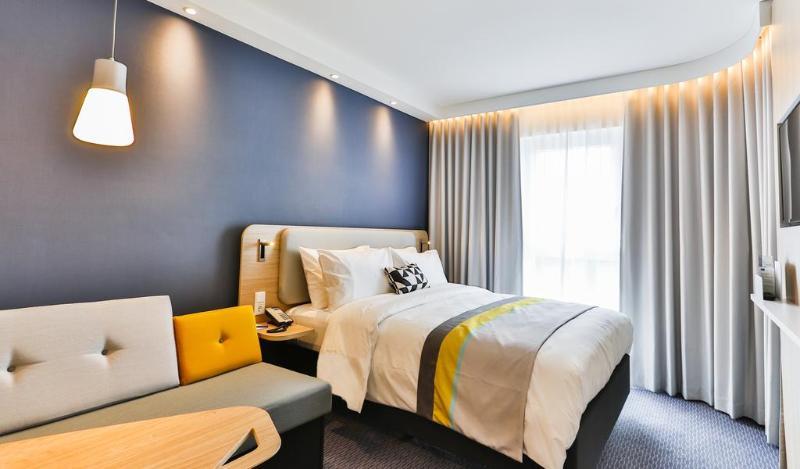 Holiday Inn Express Stuttgart-Waiblingen By Ihg Exterior photo